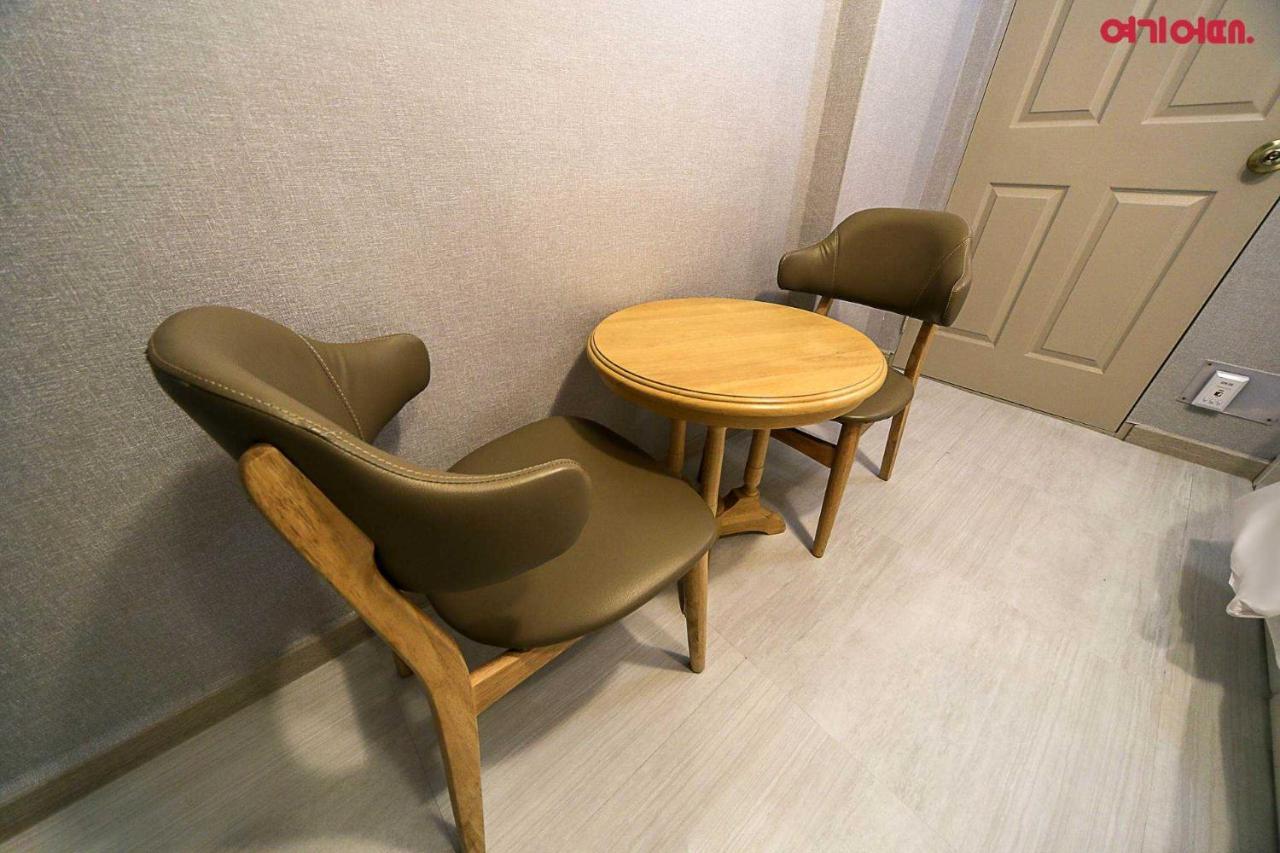 Goodstay Grand Motel Chuncheon Exterior photo