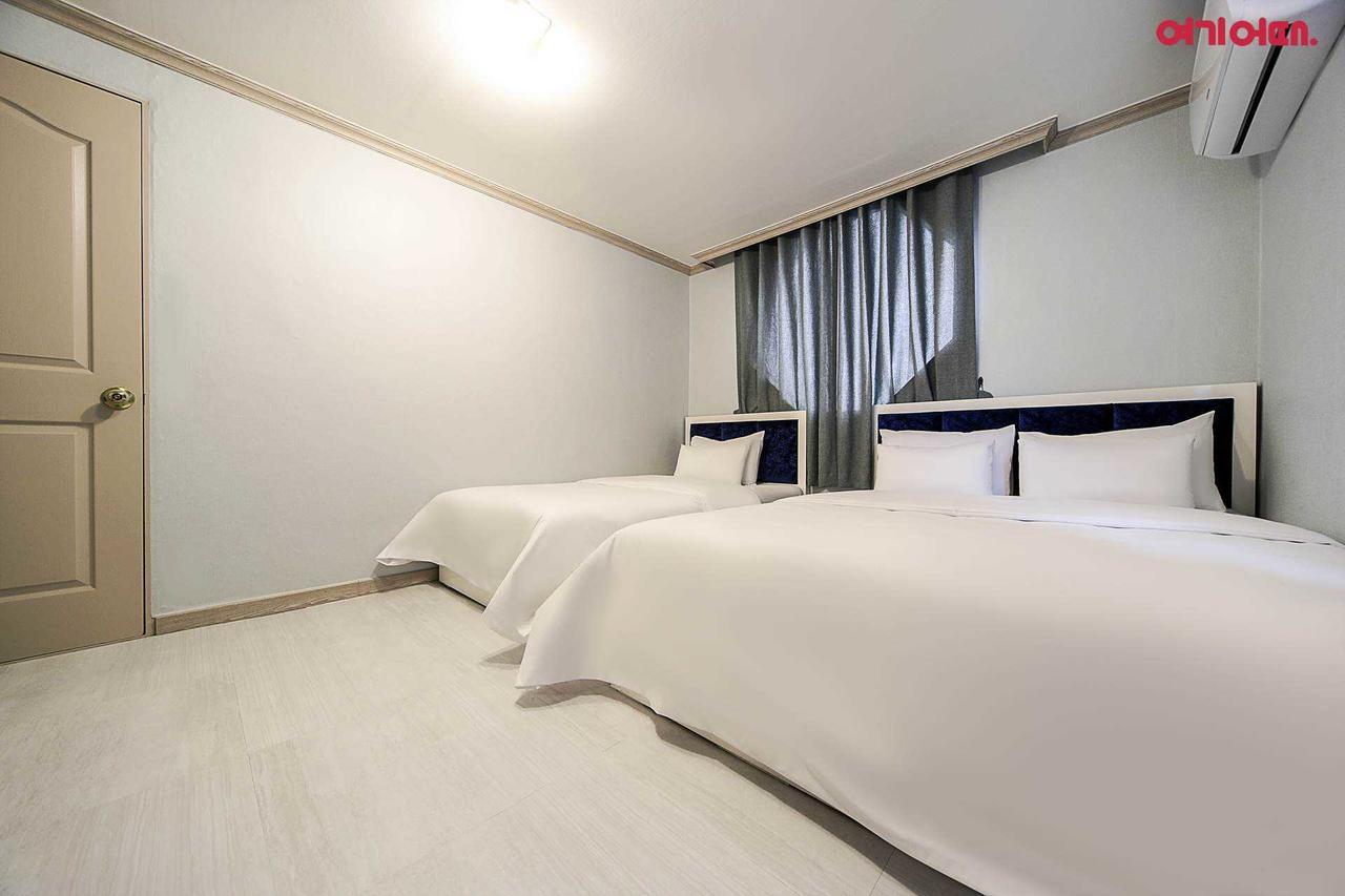 Goodstay Grand Motel Chuncheon Exterior photo