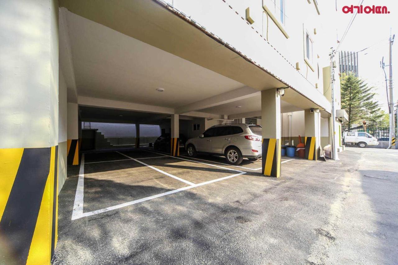 Goodstay Grand Motel Chuncheon Exterior photo