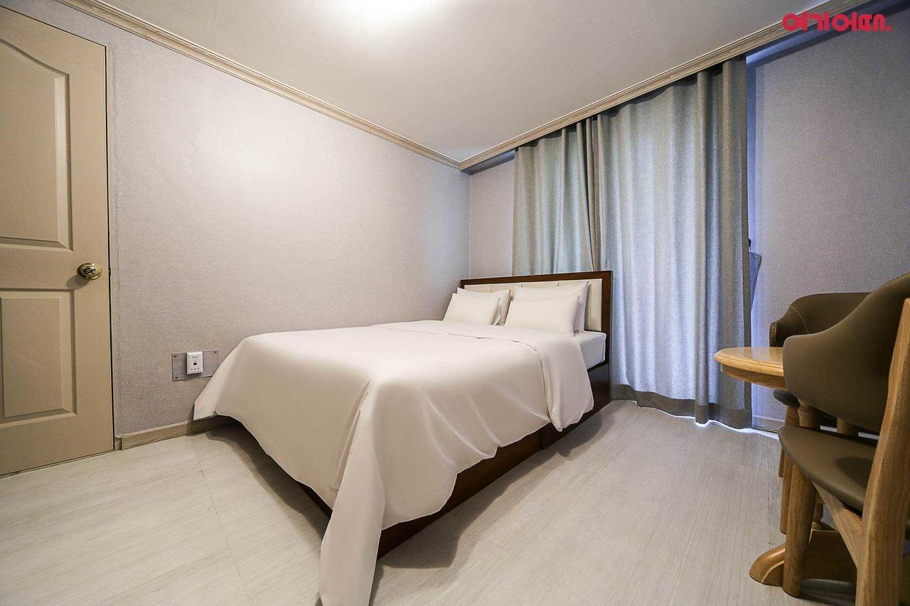 Goodstay Grand Motel Chuncheon Exterior photo