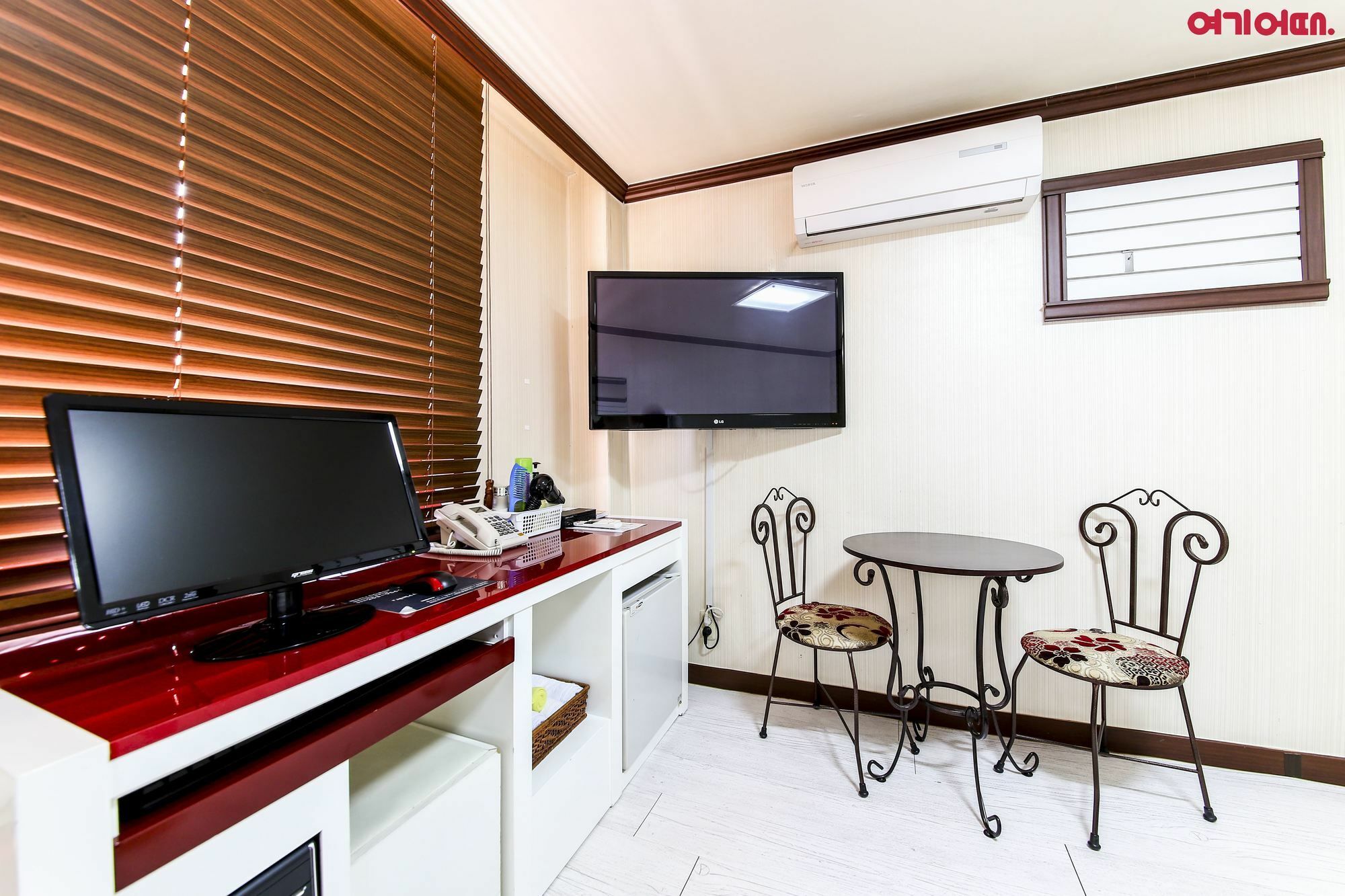 Goodstay Grand Motel Chuncheon Exterior photo