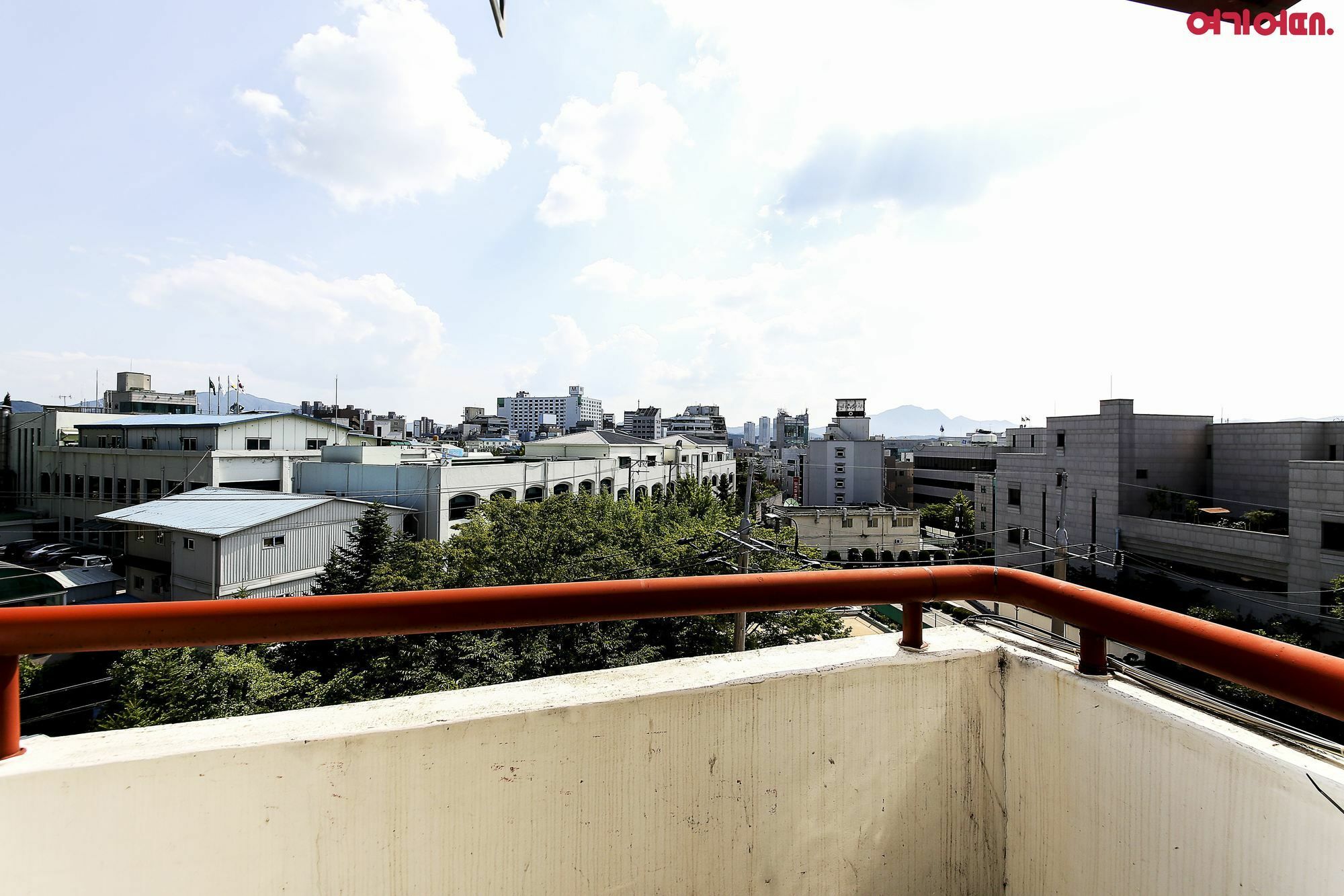 Goodstay Grand Motel Chuncheon Exterior photo